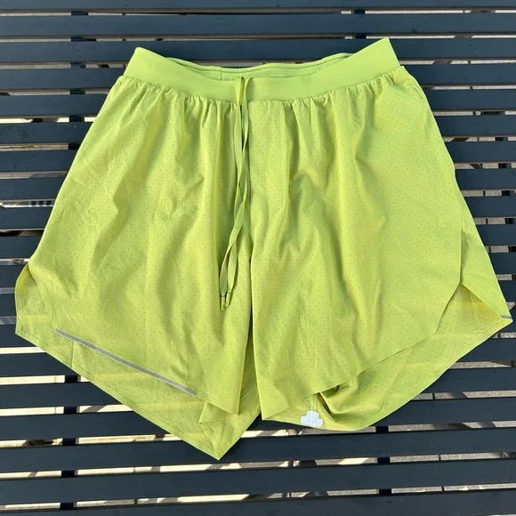 Lululemon Fast and Free short lined Wasabi. Mens size small - Picture 5 of 15